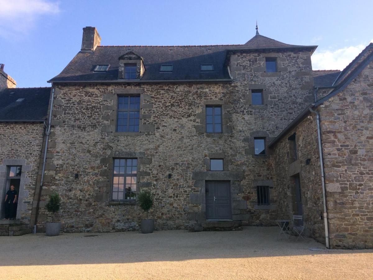 Chambre Independante Au Manoir De La Celinais Cote Cour Saint-Aubin-du-Cormier 외부 사진